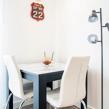 Perfectly Located - Apartment Sheffield