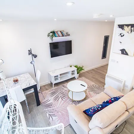 Apartment Perfectly Located - Sheffield