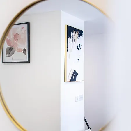 Perfectly Located - Apartment Sheffield